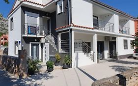Jeli Apartments