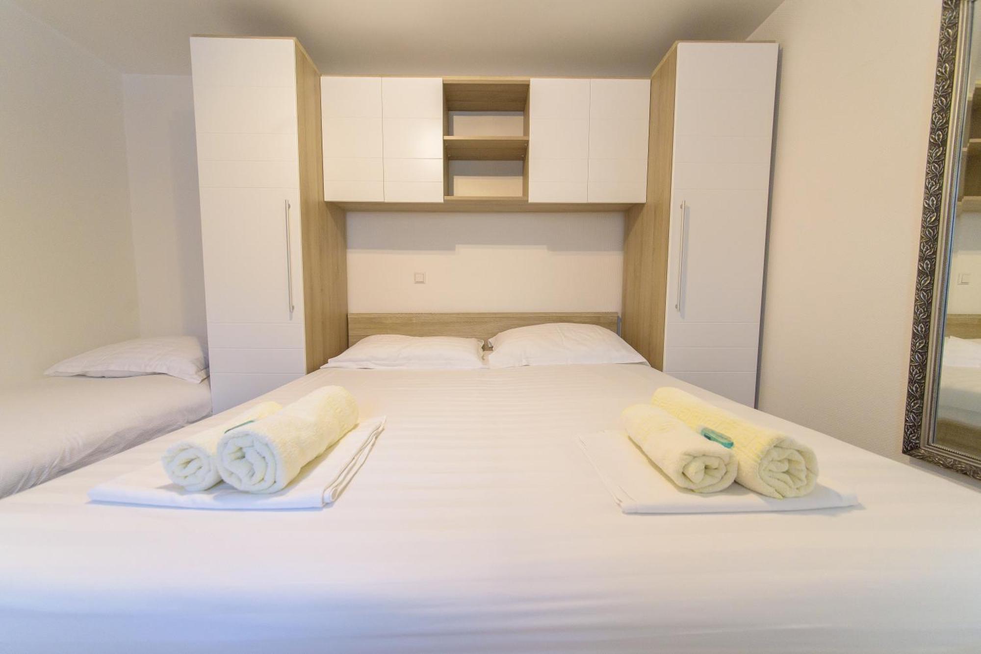 Jeli Apartments Starigrad Paklenica Pokoj fotografie