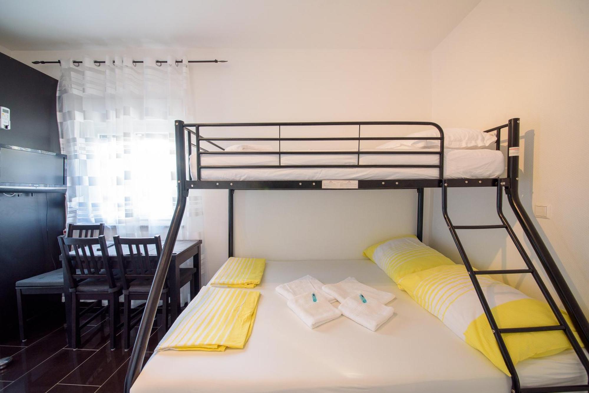 Jeli Apartments Starigrad Paklenica Pokoj fotografie