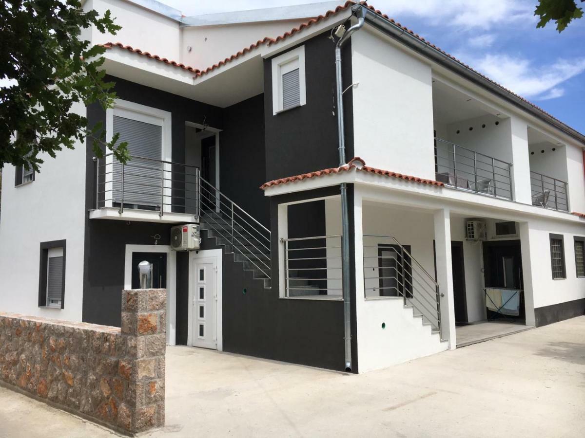 Jeli Apartments Starigrad Paklenica Exteriér fotografie