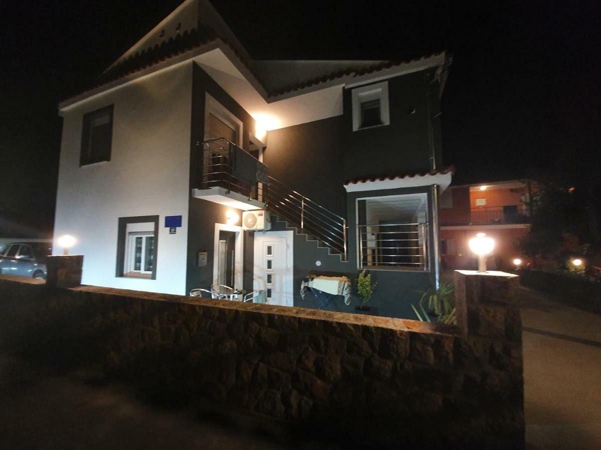 Jeli Apartments Starigrad Paklenica Exteriér fotografie