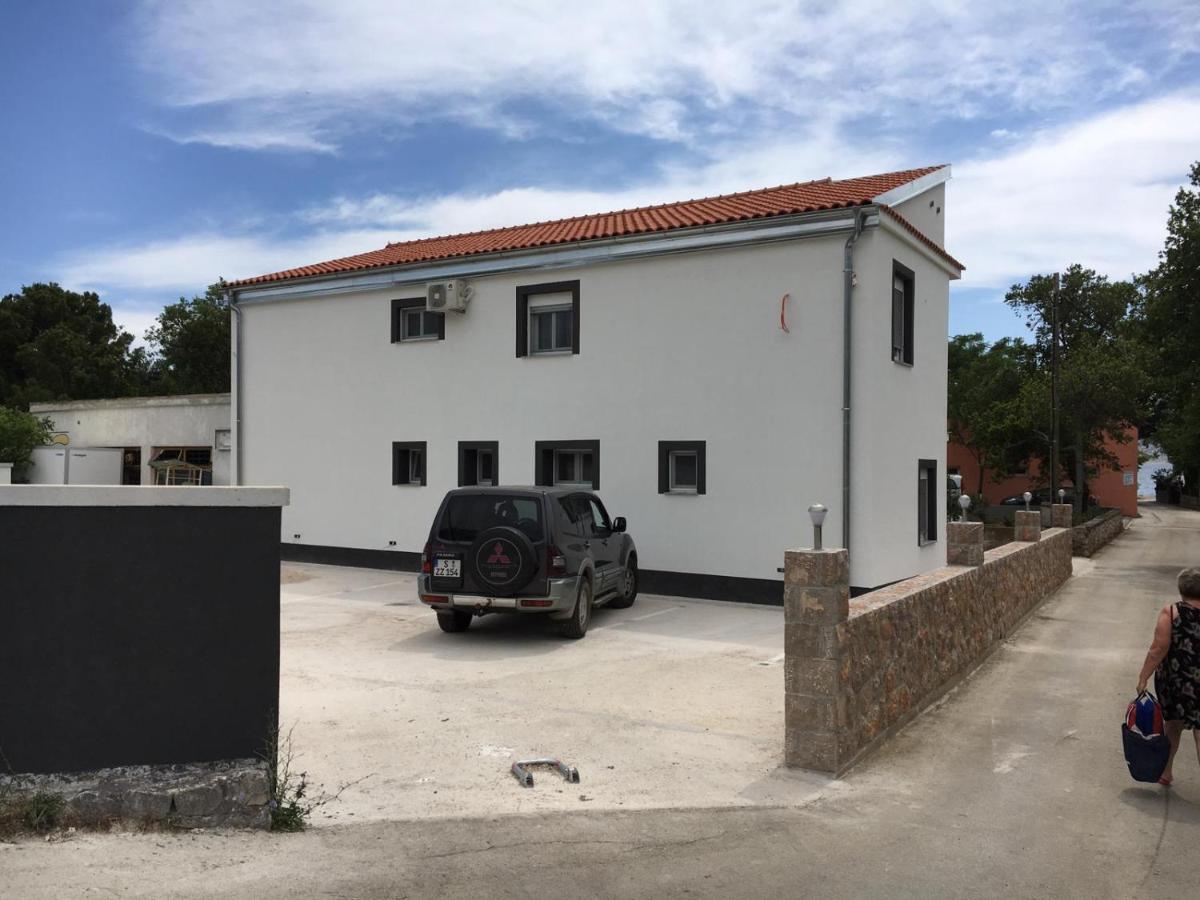 Jeli Apartments Starigrad Paklenica Exteriér fotografie