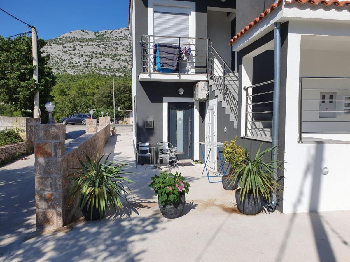 Jeli Apartments Starigrad Paklenica Exteriér fotografie