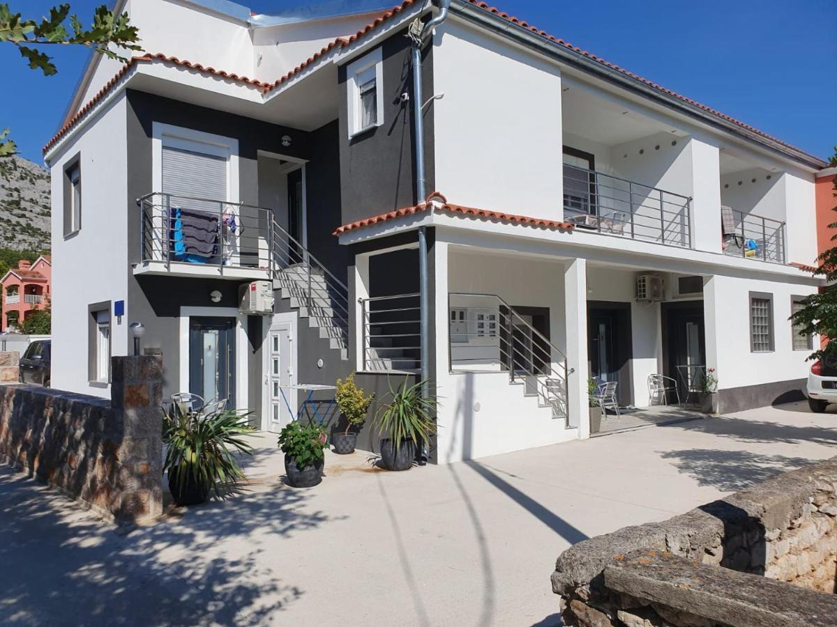Jeli Apartments Starigrad Paklenica Exteriér fotografie